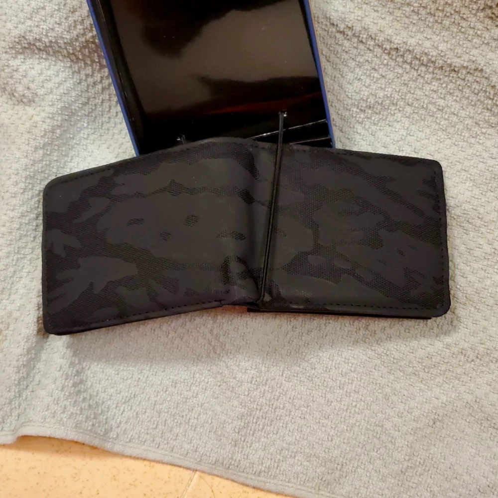 Distortion Camouflage Black Wallet New